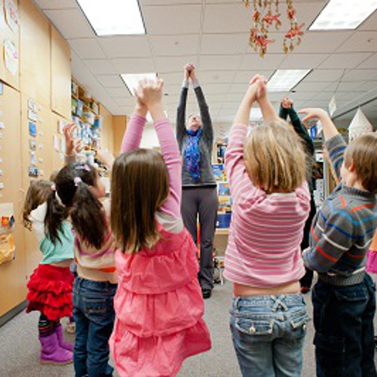 Chim Krakora Studios Children In classroom